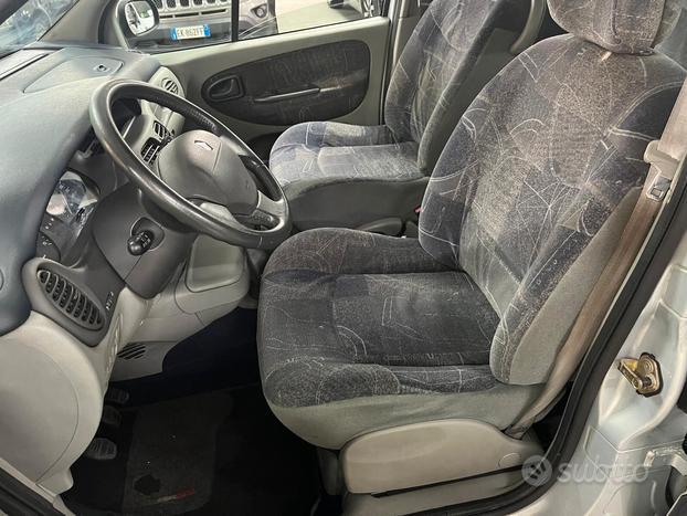 Renault Scenic 1.6 solo 120mila km