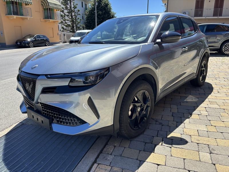 Alfa Romeo Junior 1.2 ibrida 145 cv edct6 FULL LED-APP CONNECT-17"