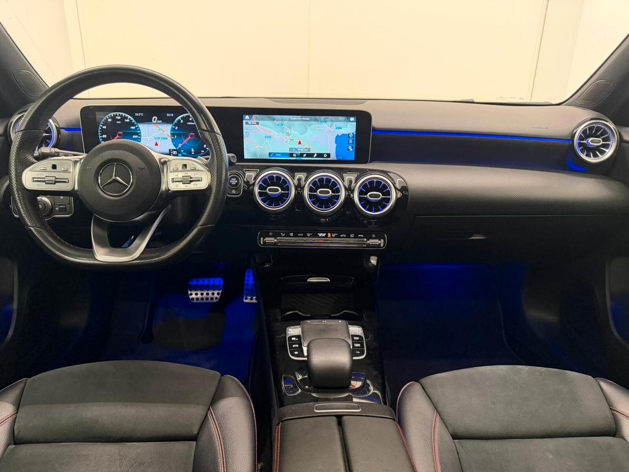 Mercedes-benz A 180 MERCEDES BENZ AMG Premium