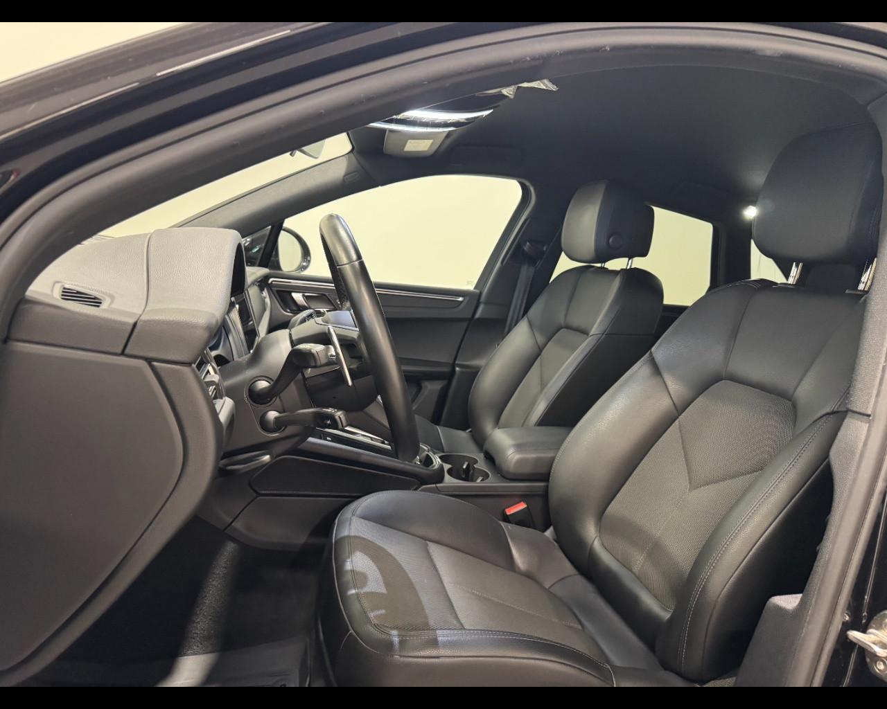 PORSCHE MACAN 2.0 PDK