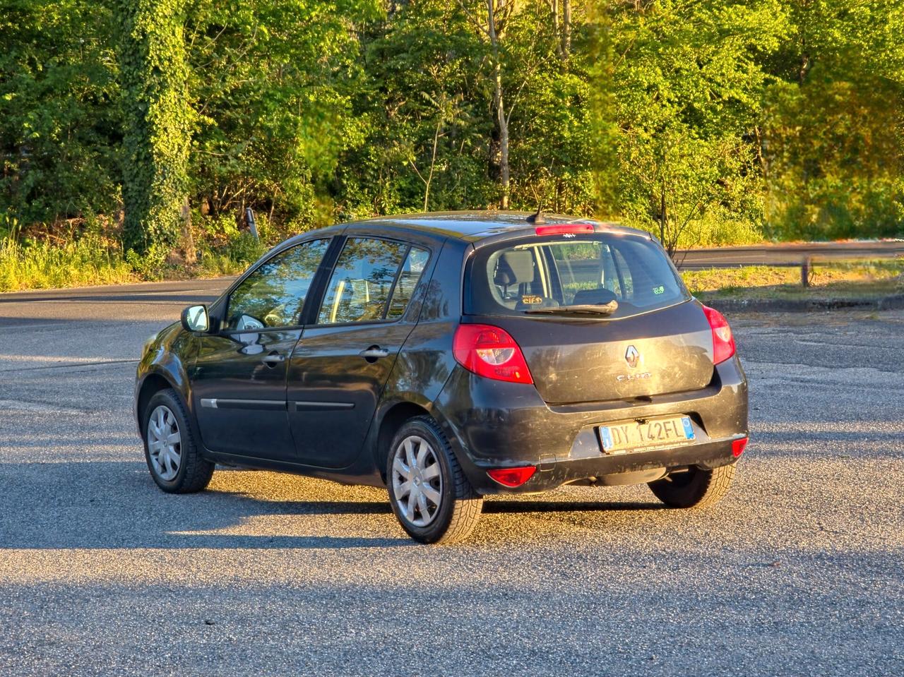 Renault Clio 1.2 16V 5 porte Luxe CV-75 2009-E4 Manuale GPL NEO