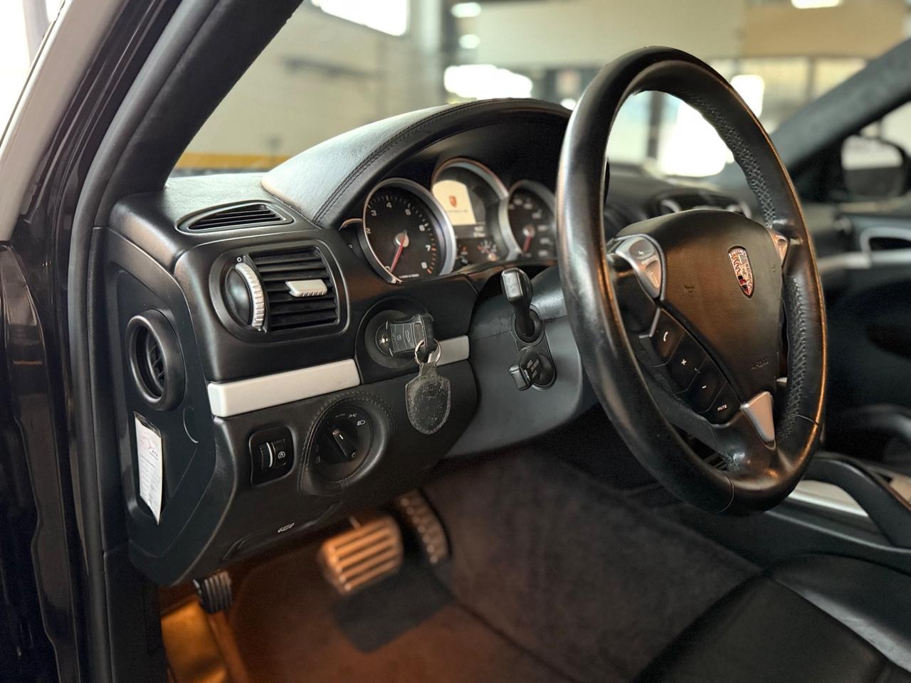 Porsche Cayenne Turbo s