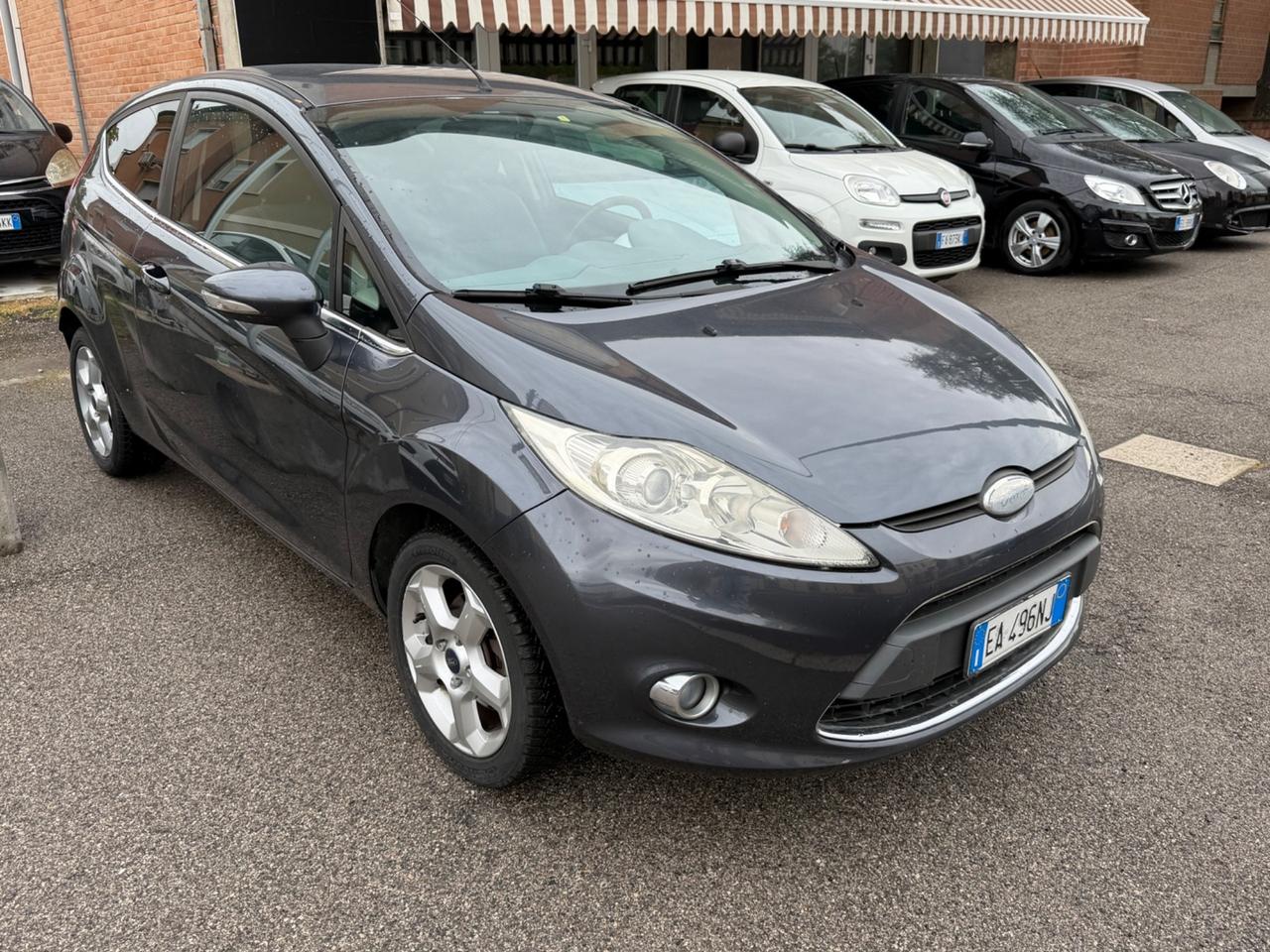Ford Fiesta 1.4 TDCi 68CV 3 porte Titanium