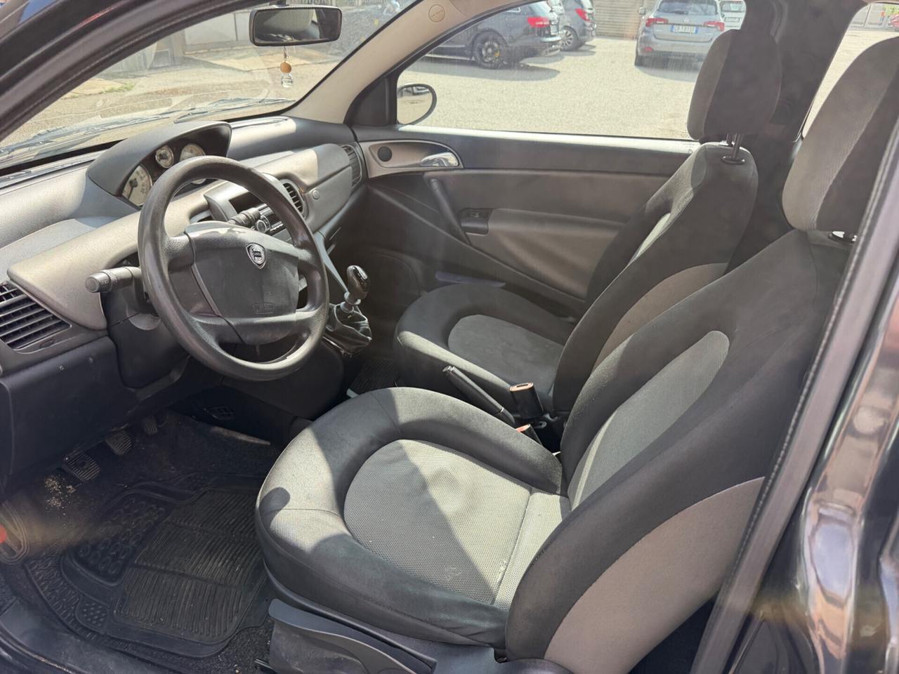 LANCIA YPSILON 1.2 44KW EIRO4 COMERCIANTI