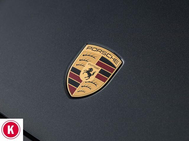 Porsche Macan EV