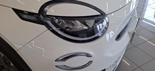 FIAT 600 Hybrid 100 CV DCT MHEV La Prima