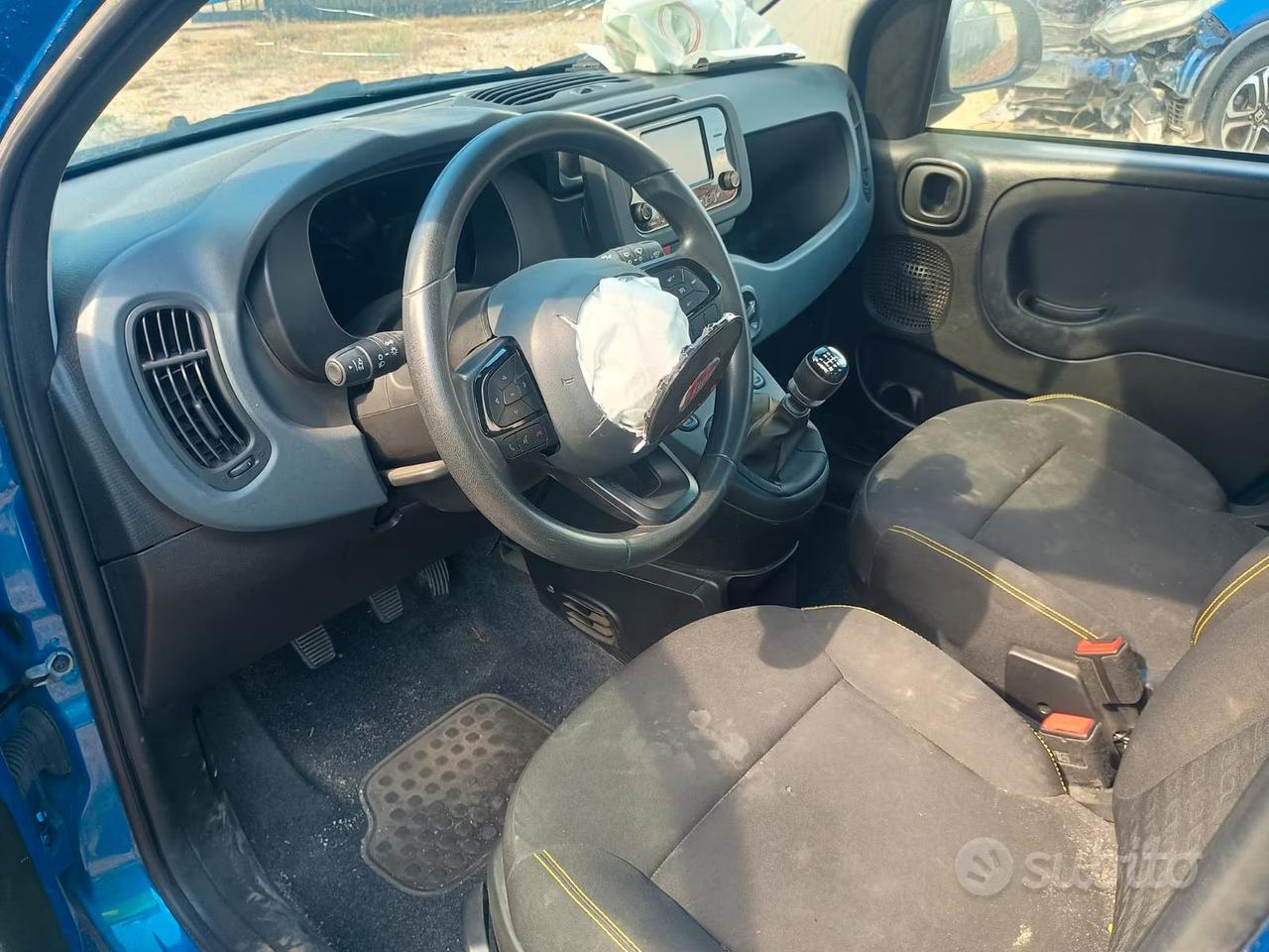 AUTO SINISTRATA