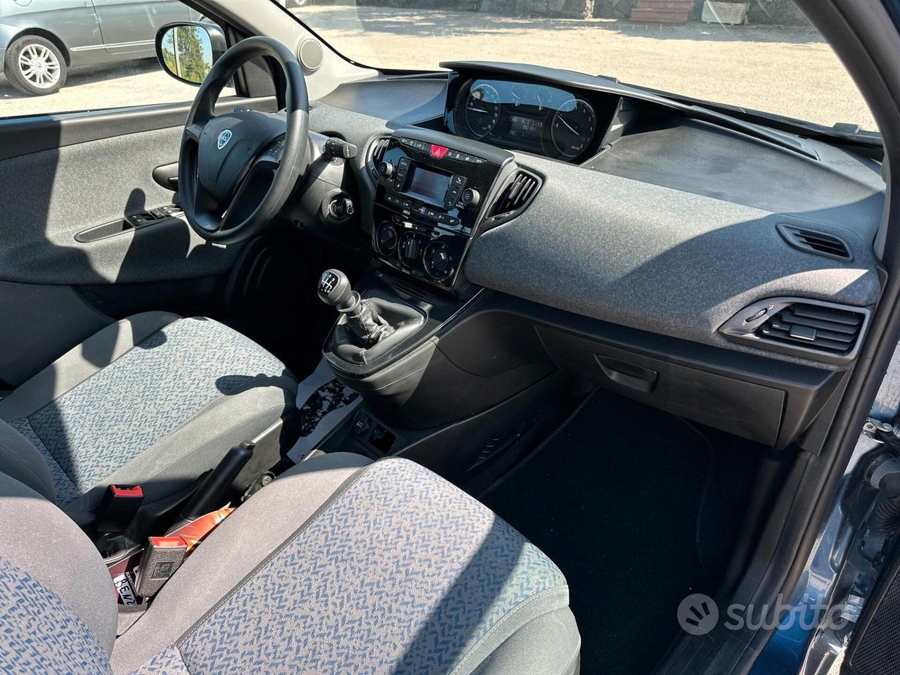Lancia Ypsilon 1.0 FireFly 5 porte S&S Hybrid