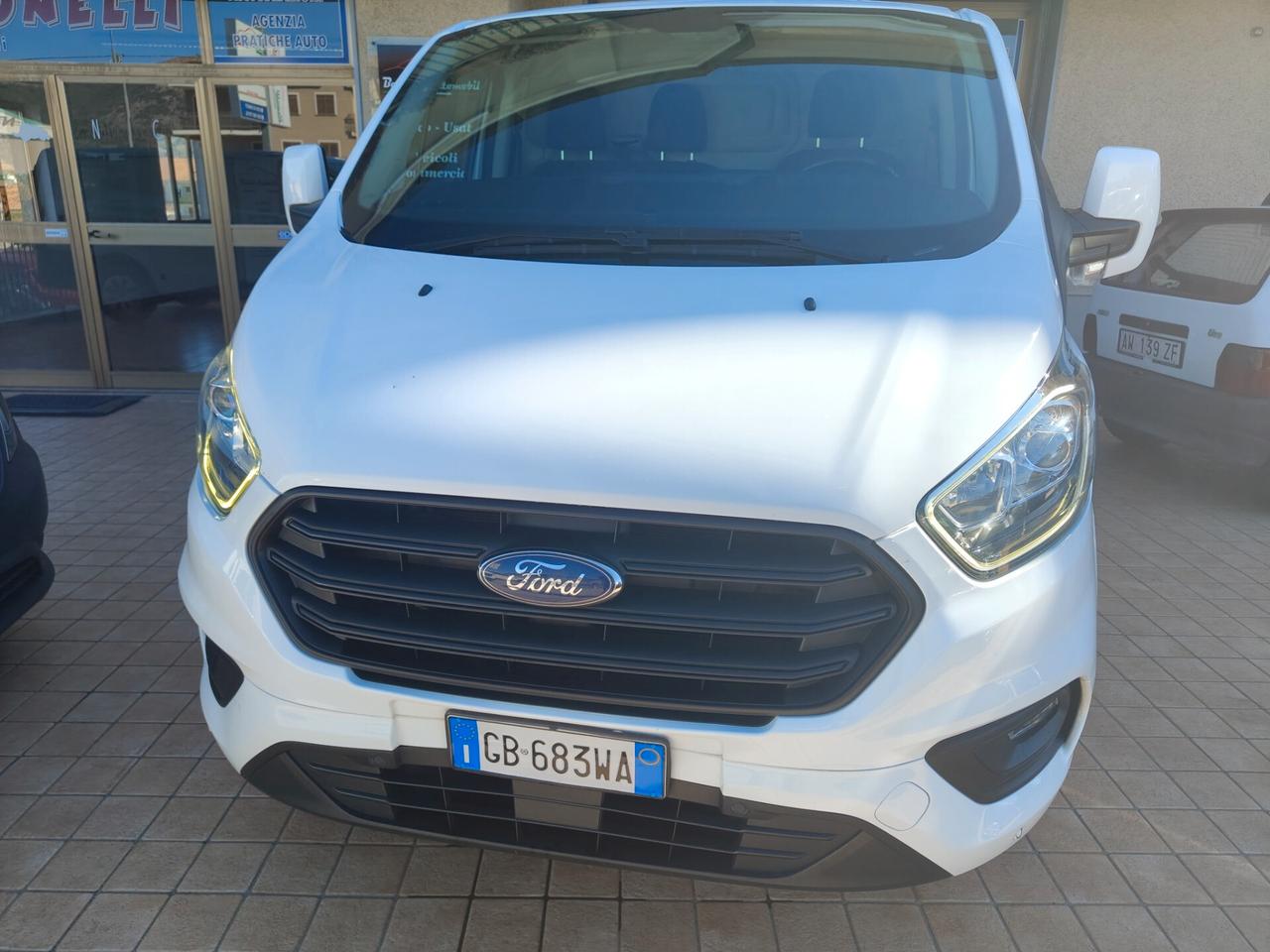 Ford Transit Custom Passo lungo