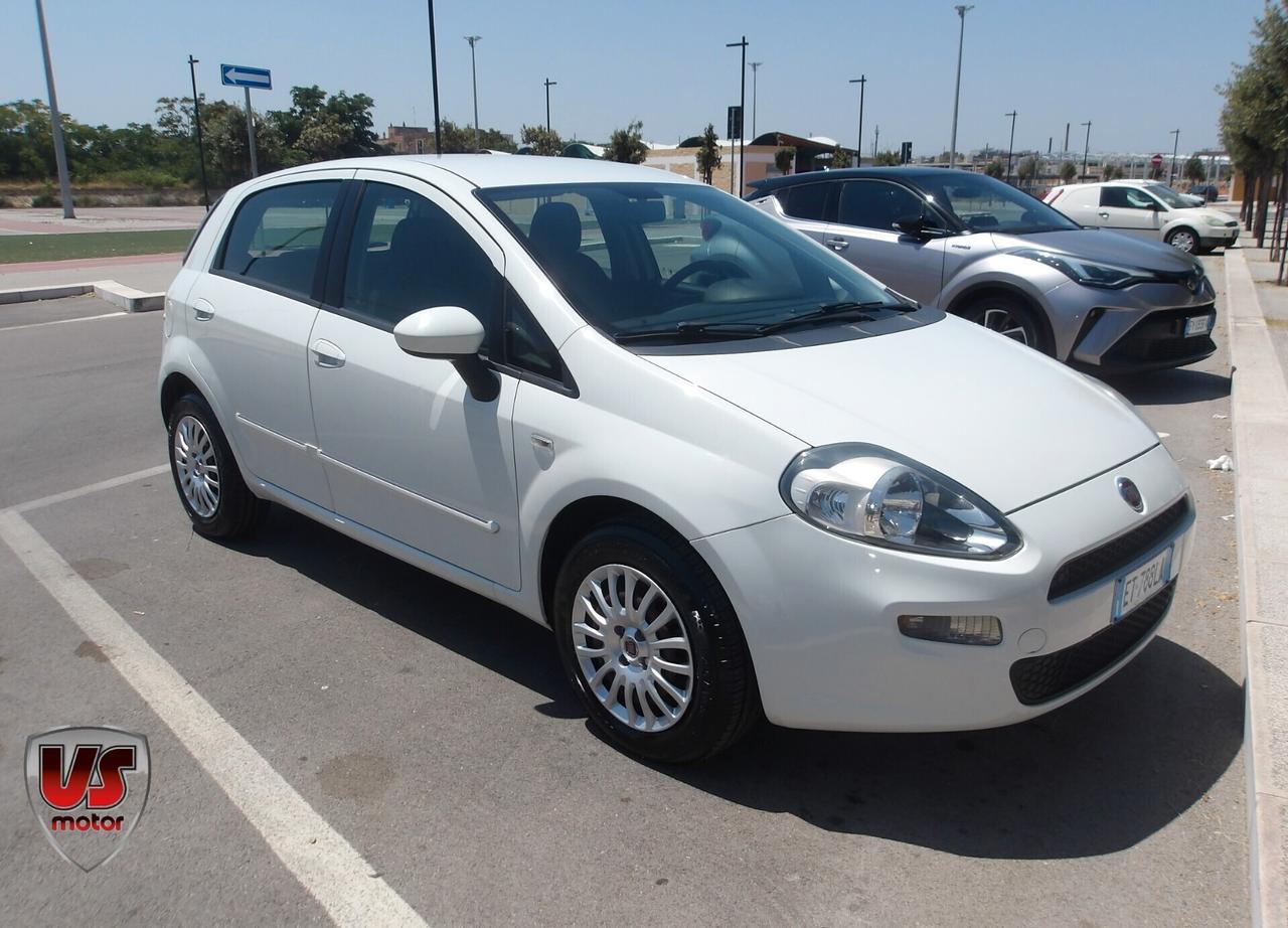 FIAT PUNTO 1.4 BENZ-2013