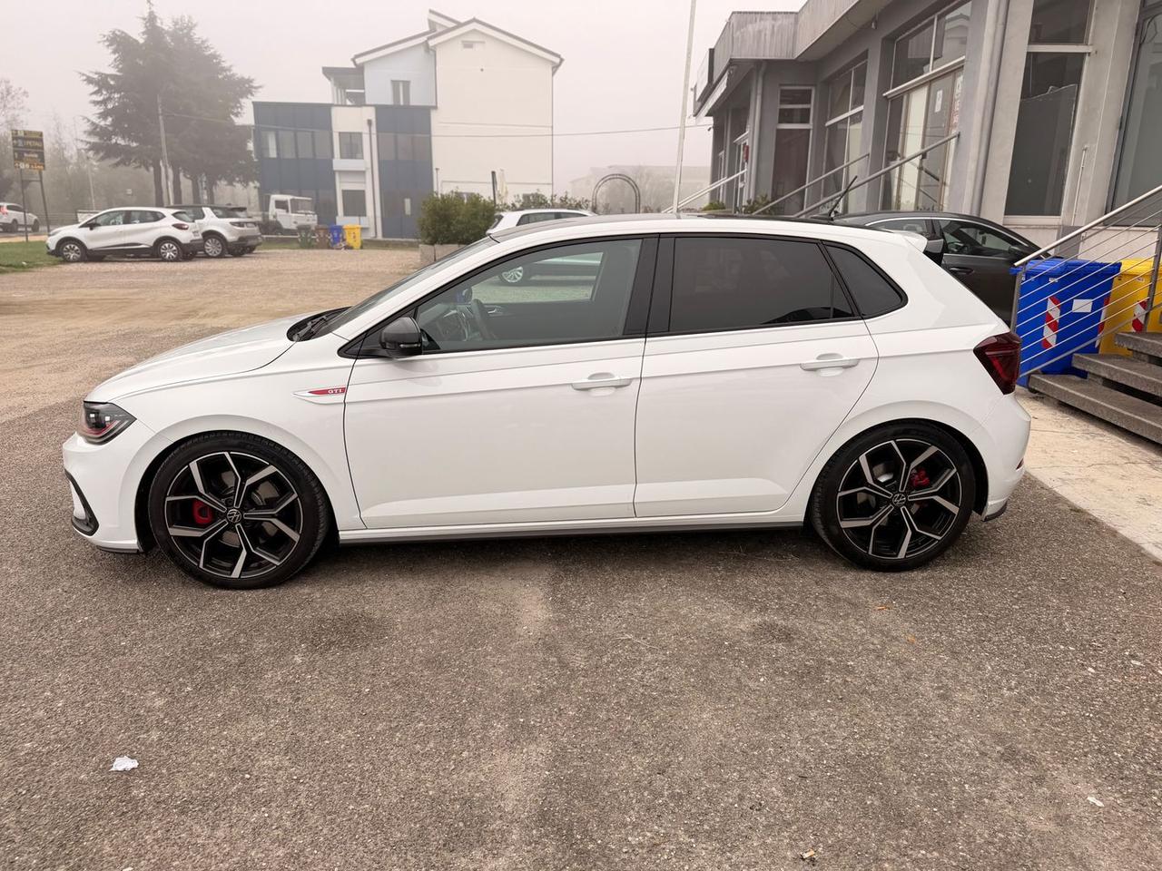 Volkswagen Polo GTI 2.0 TSI GTI #7914