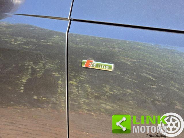 AUDI A4 Avant 40 TDI 190 CV S Tronic S Line Matrix