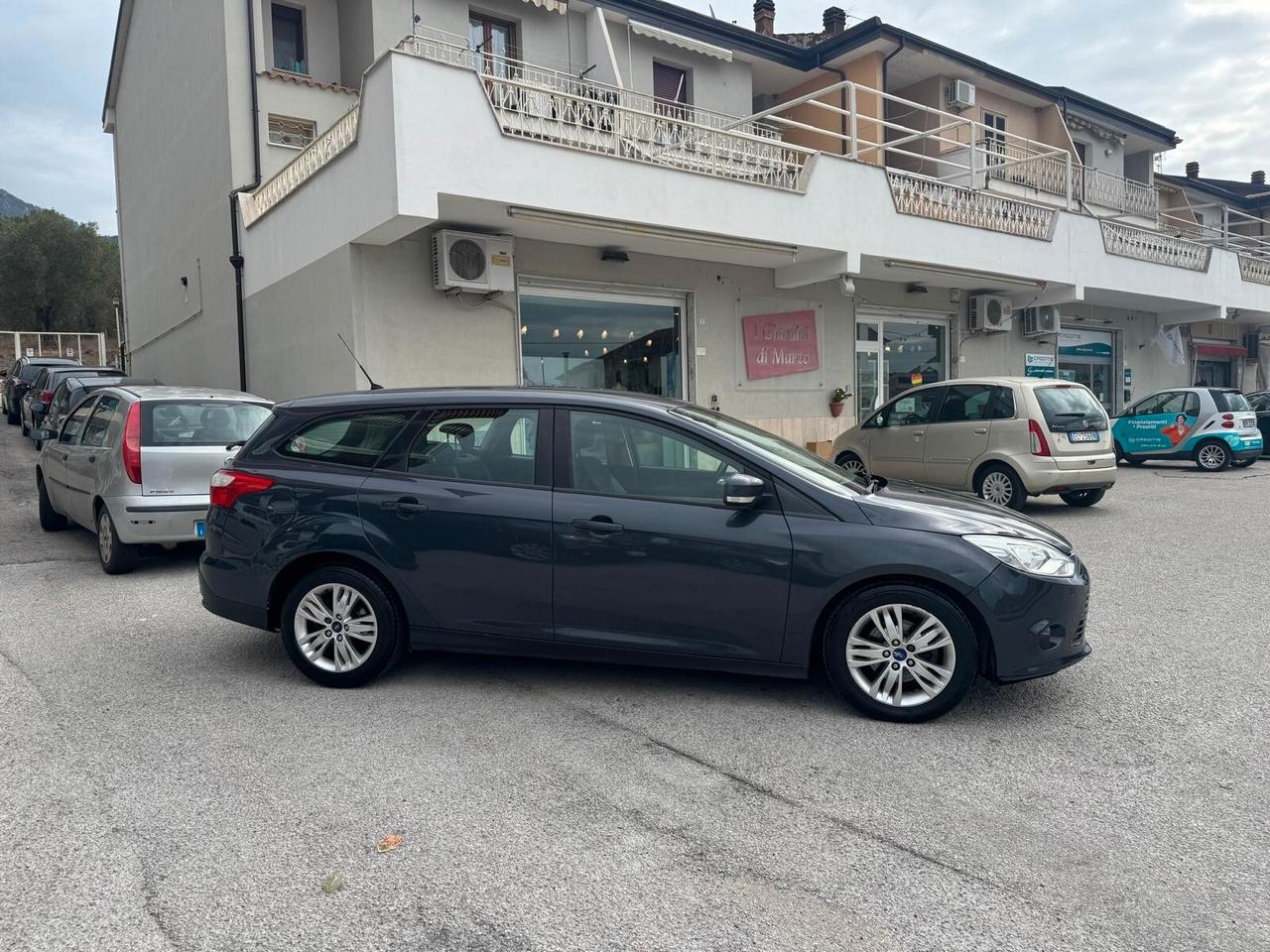 Ford Focus 1.6 TDCi 115 CV SW Individual GARANZIA