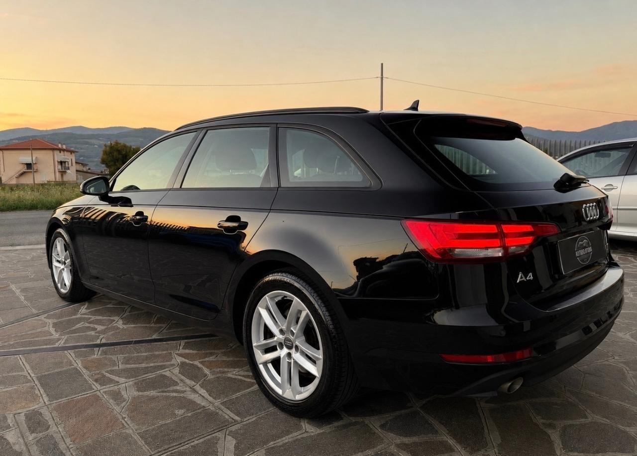 Audi A4 2.0 TDI 150 CV ultra S tronic Sport Automatica