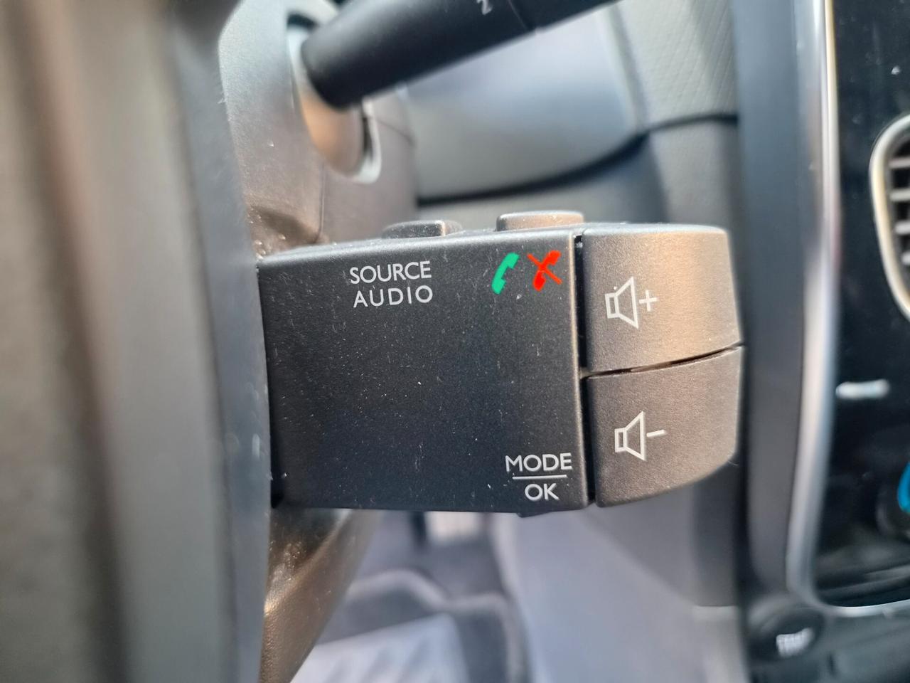 Renault Clio dCi 8V 75 CV 5 porte Moschino Life