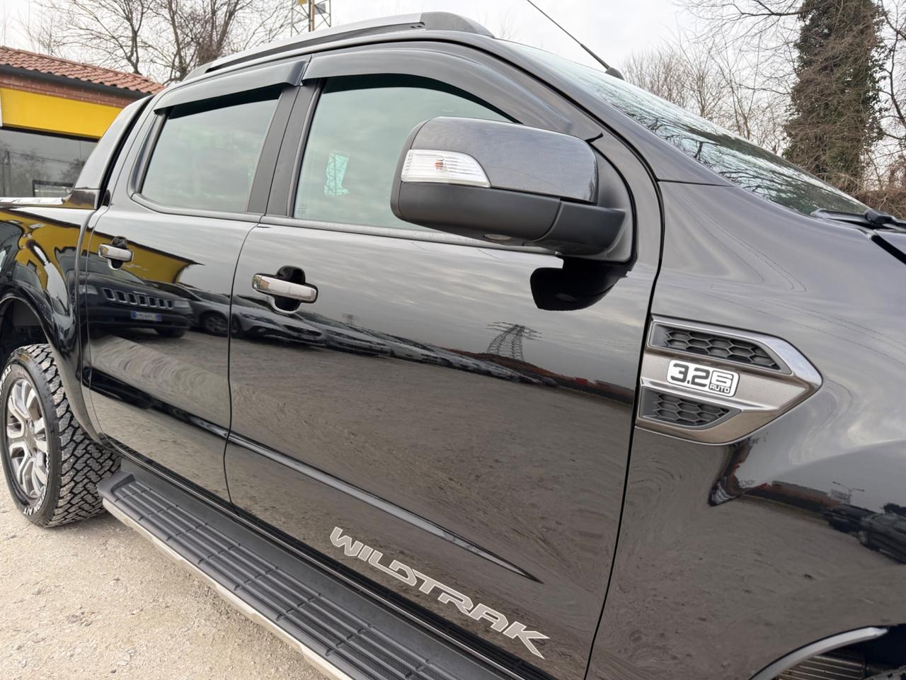 Ford Ranger 3.2 TDCi DC Wildtrak SHADOW BLACK
