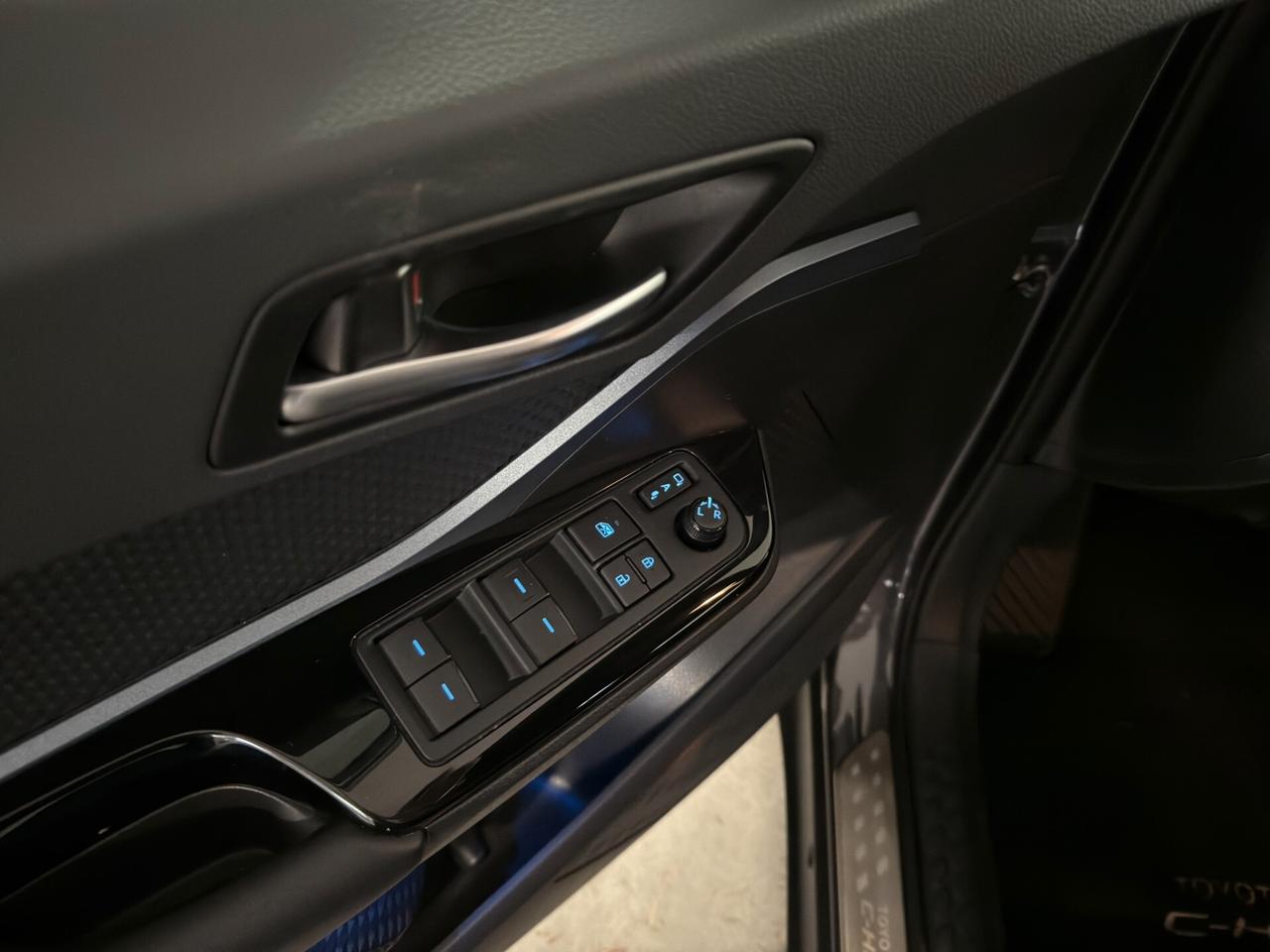 Toyota C-HR 2.0 Hybrid E-CVT Trend 184CV