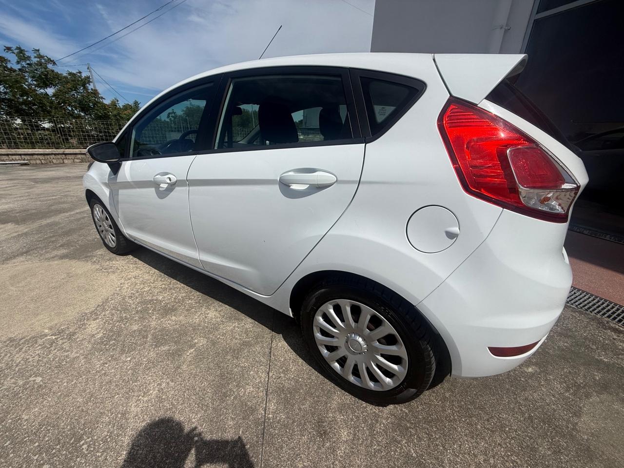 Ford Fiesta 1.2 60CV 5 porte Black & White Edition