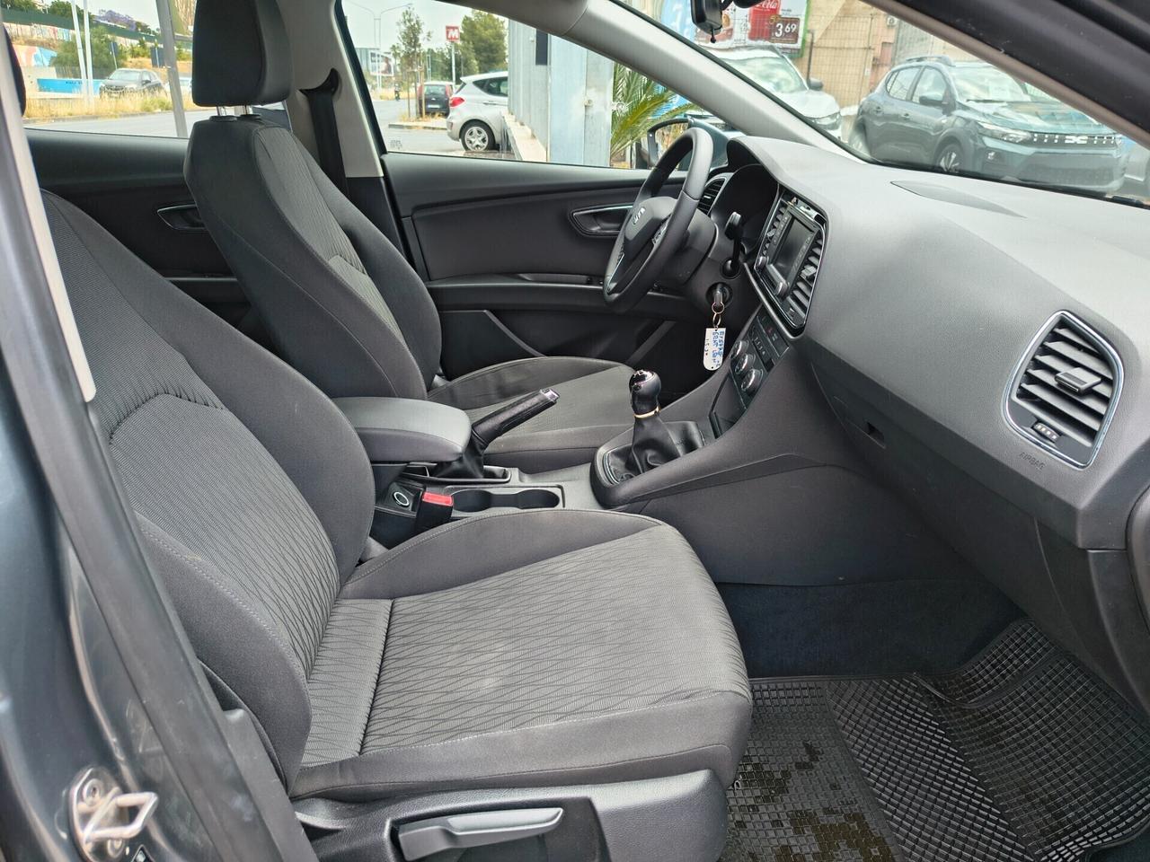 SEAT LEON 1.6 DIESEL UNICOPROPRIETARIO ANNO 2015