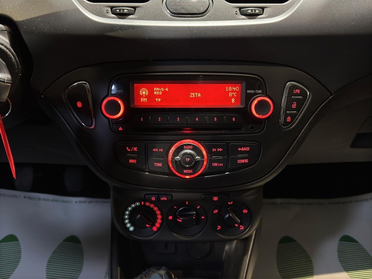 Opel Corsa 1.4 90CV GPL Tech 5 porte b-Color