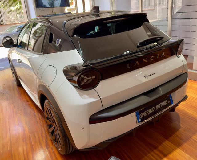 LANCIA Ypsilon Hybrid e-DCT HF Line KM0