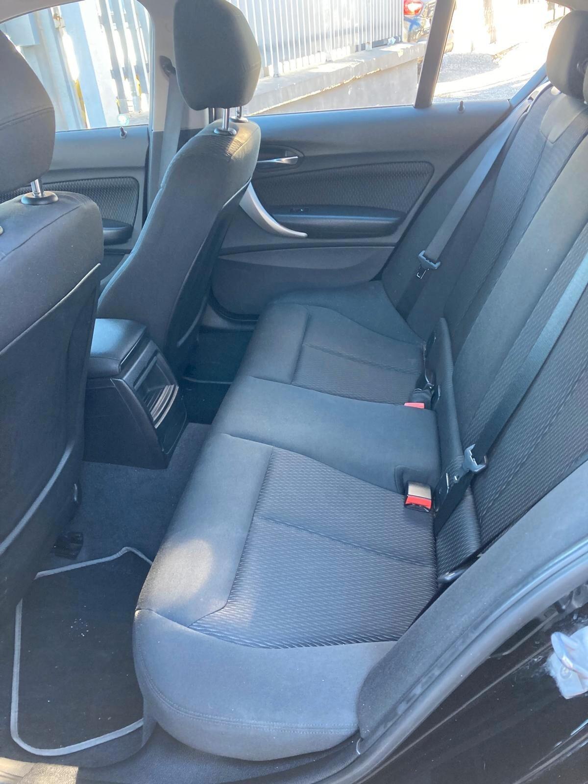 Bmw 116 116d 5p. Urban