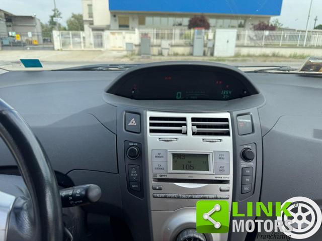 TOYOTA Yaris 1.3 5 porte