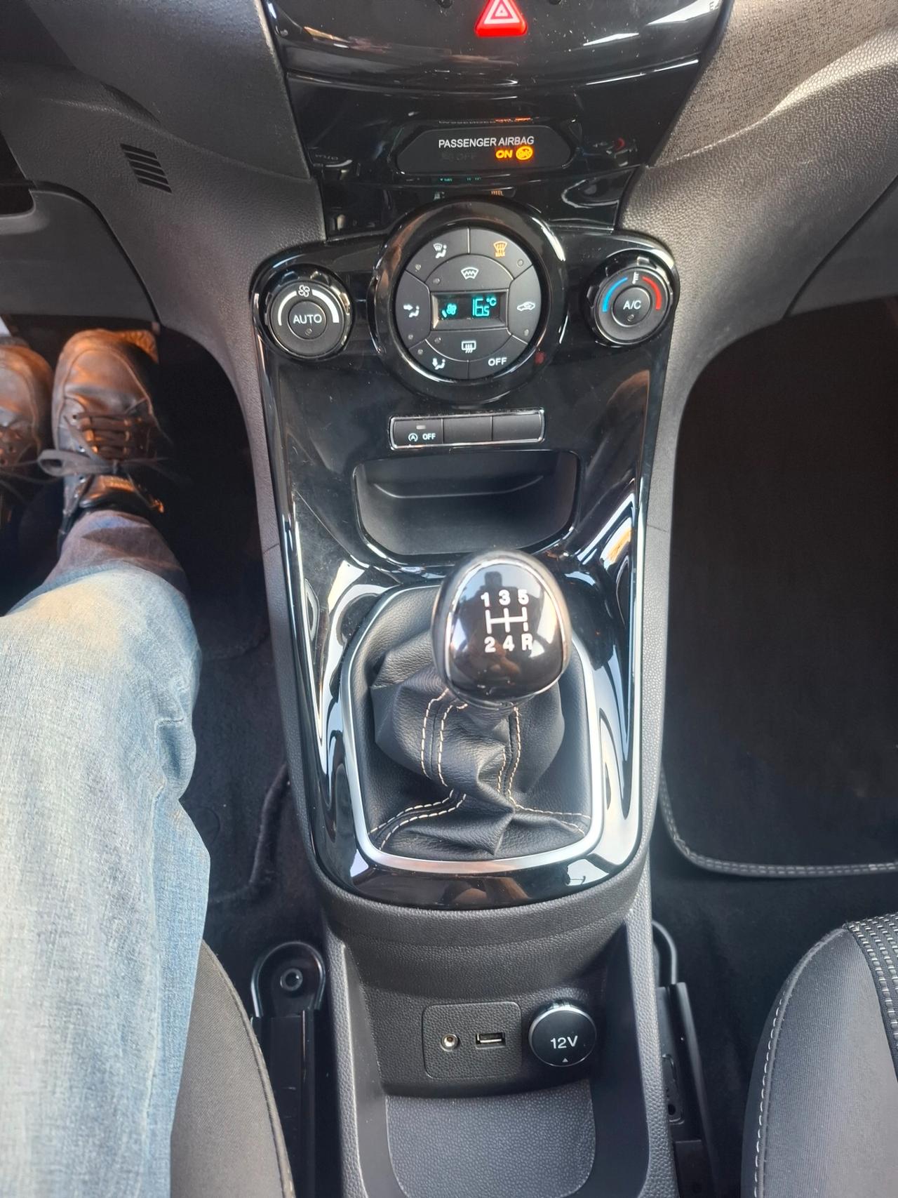 Ford Fiesta - 1.5 TDCi Titanio | Cruise Control | Ingresso senza chiave | Bluetooth |