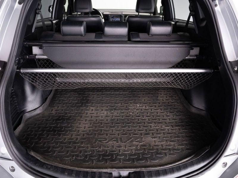 Toyota RAV4 2.0 D-4D 143cv MT Style 2WD