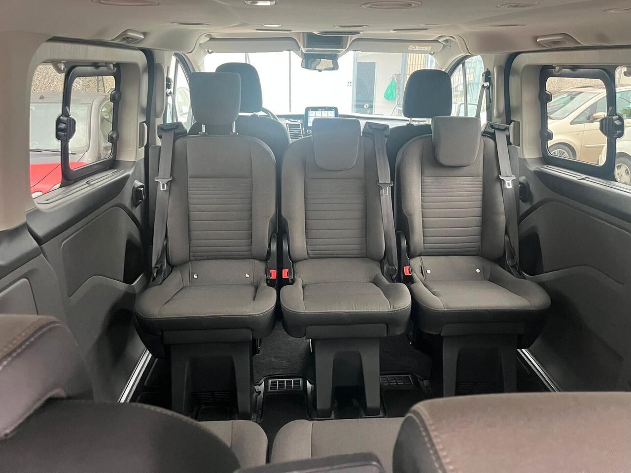 Ford Tourneo Custom 310 2.0 TDCi 130CV aut. PL Titanium