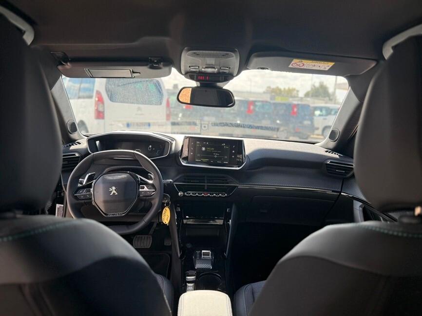 Peugeot 2008 BlueHDi 130 S&S EAT8 Allure Pack