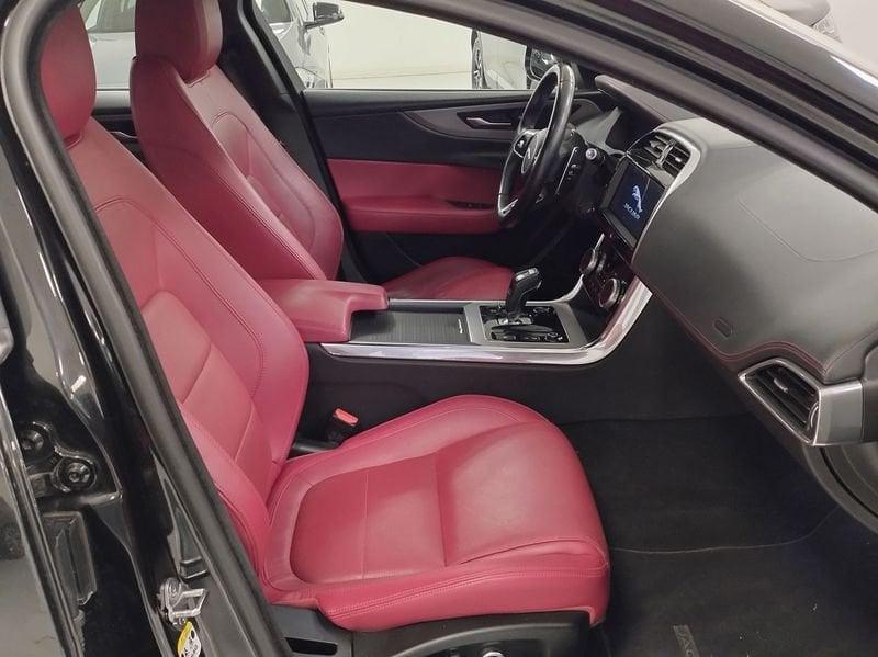 Jaguar XE 2.0d i4 R-Dynamic SE awd 180cv auto
