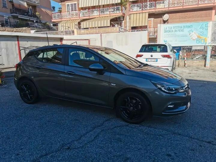 Opel Astra 1.4 Elective 5 porte