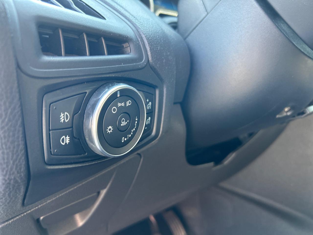 Ford Focus Station Wagon Focus SW 1.5 tdci Titanium s&s 95cv