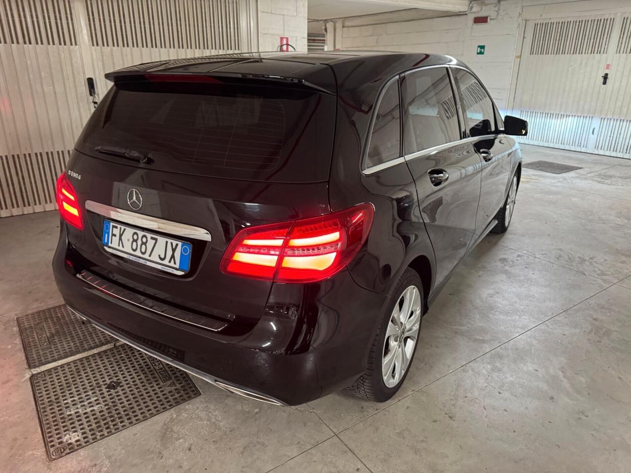 Mercedes-benz B 180 d Automatic Sport