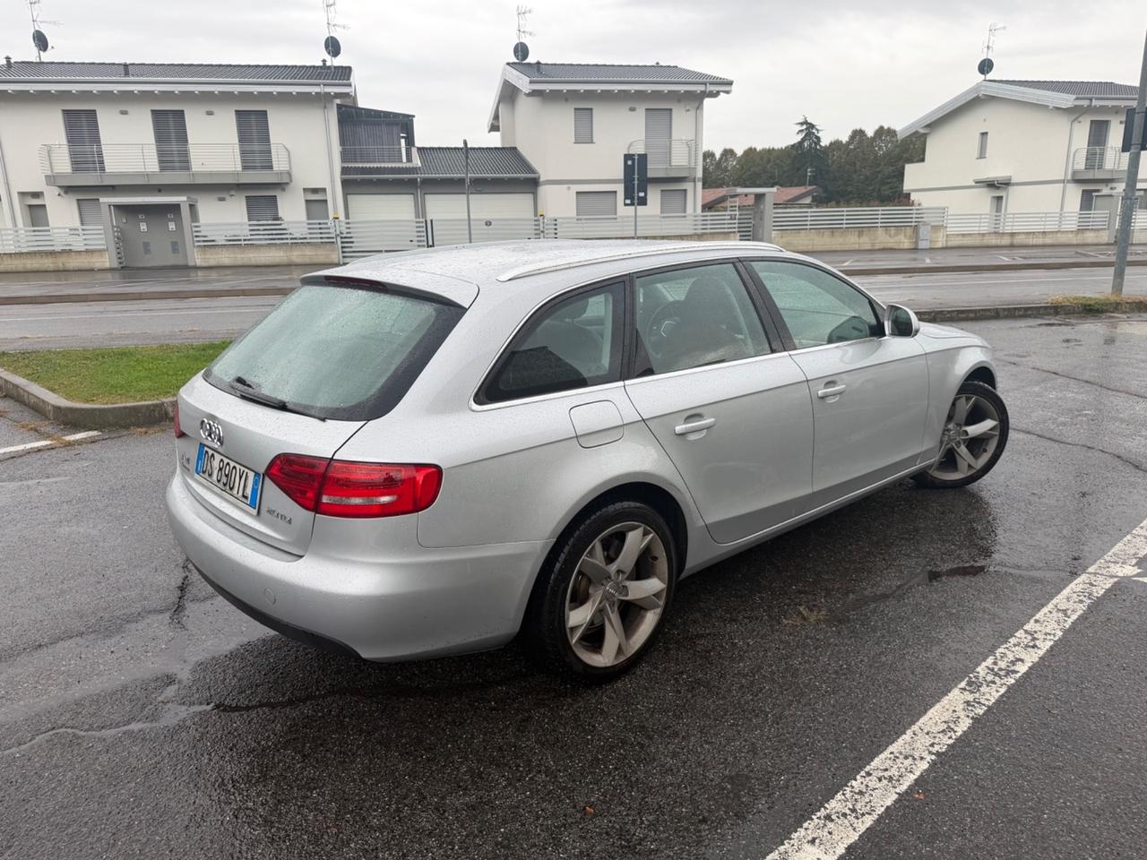 Audi A4 S-line 2.0TDI PELLE ROSSA