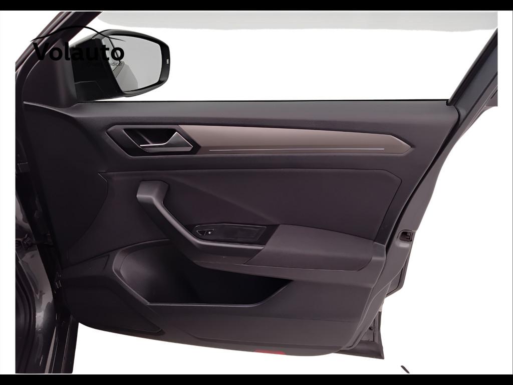 VOLKSWAGEN T-Roc 2017 - T-Roc 1.6 tdi Style