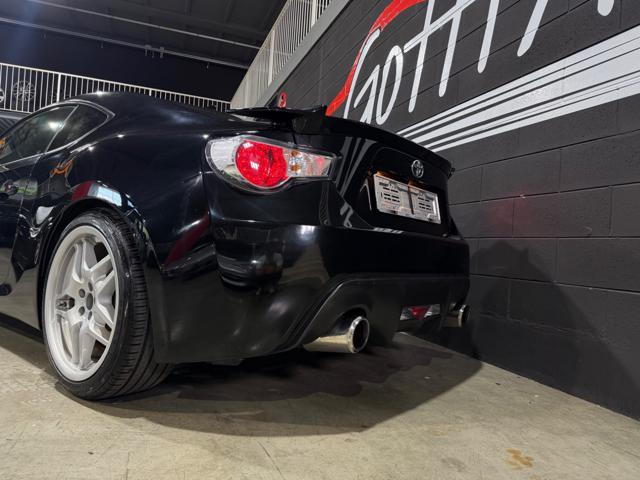 TOYOTA GT86 2.0 CERCHI DA 18 TOTAL BLACK IN SEDE