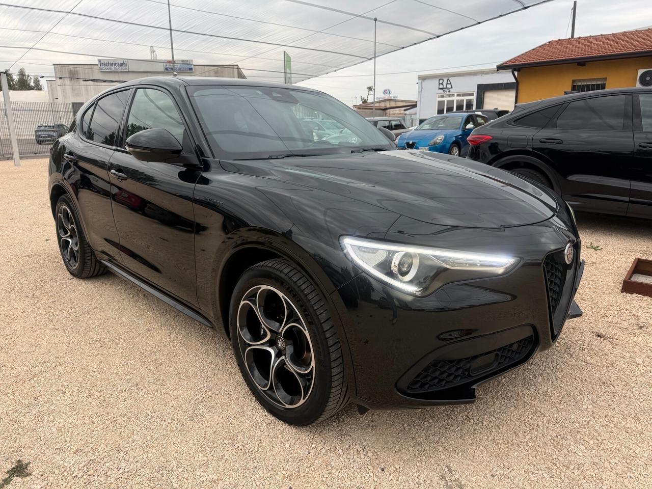 Alfa Romeo Stelvio 2.2 Turbodiesel 210 CV AT8 Q4 Veloce TOTAL BLACK