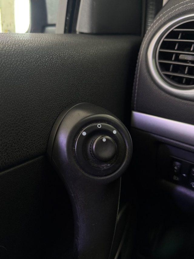 RENAULT Clio 1.2 16V TCE 100CV 5 porte Luxe