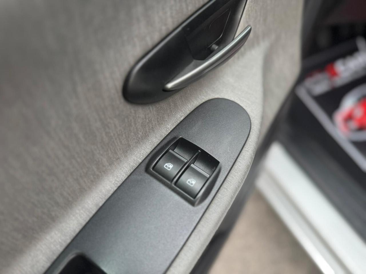 Lancia Ypsilon 1.3 MJT 16V 95 CV 5 porte S&S Gold