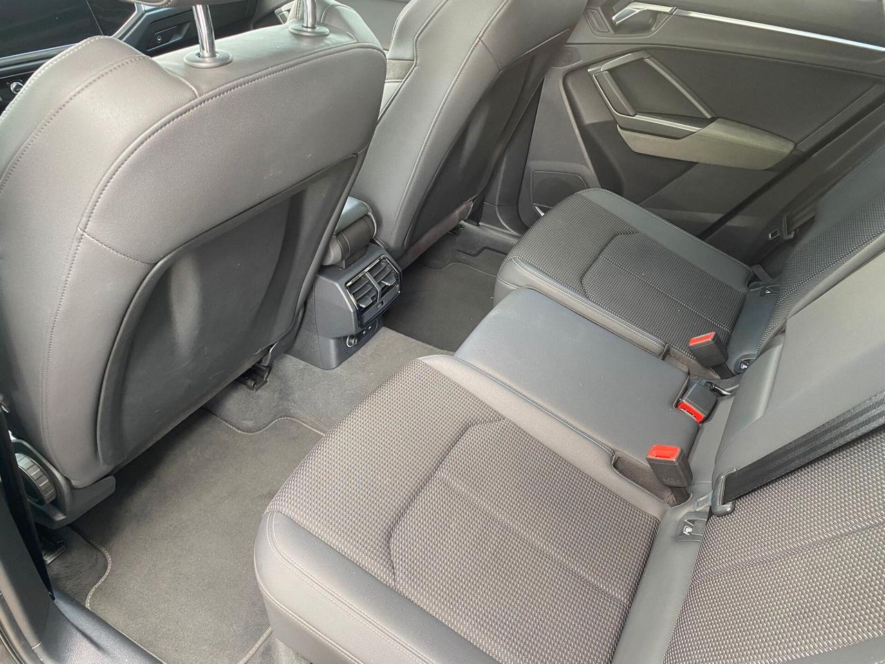Audi Q3 35 TDI S tronic S line edition