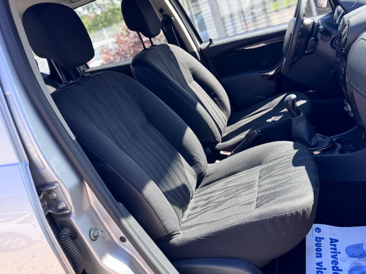 Dacia Duster 1.6 Benzina 110cv Euro 5 - 2011