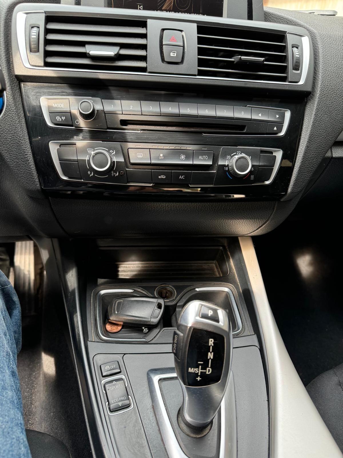 Bmw 116 116d 5p. Advantage