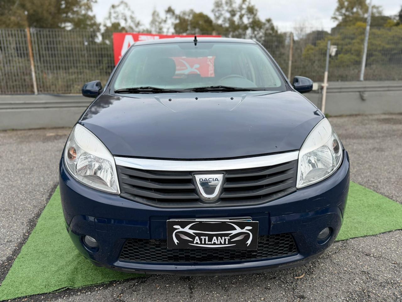 Dacia Sandero 1.2 16V GPL 75CV Embleme