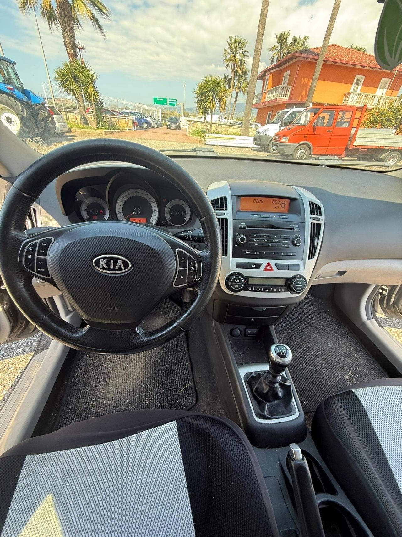 Kia Ceed cee'd Sp. Wag. 1.6 CRDi VGT 115CV TX