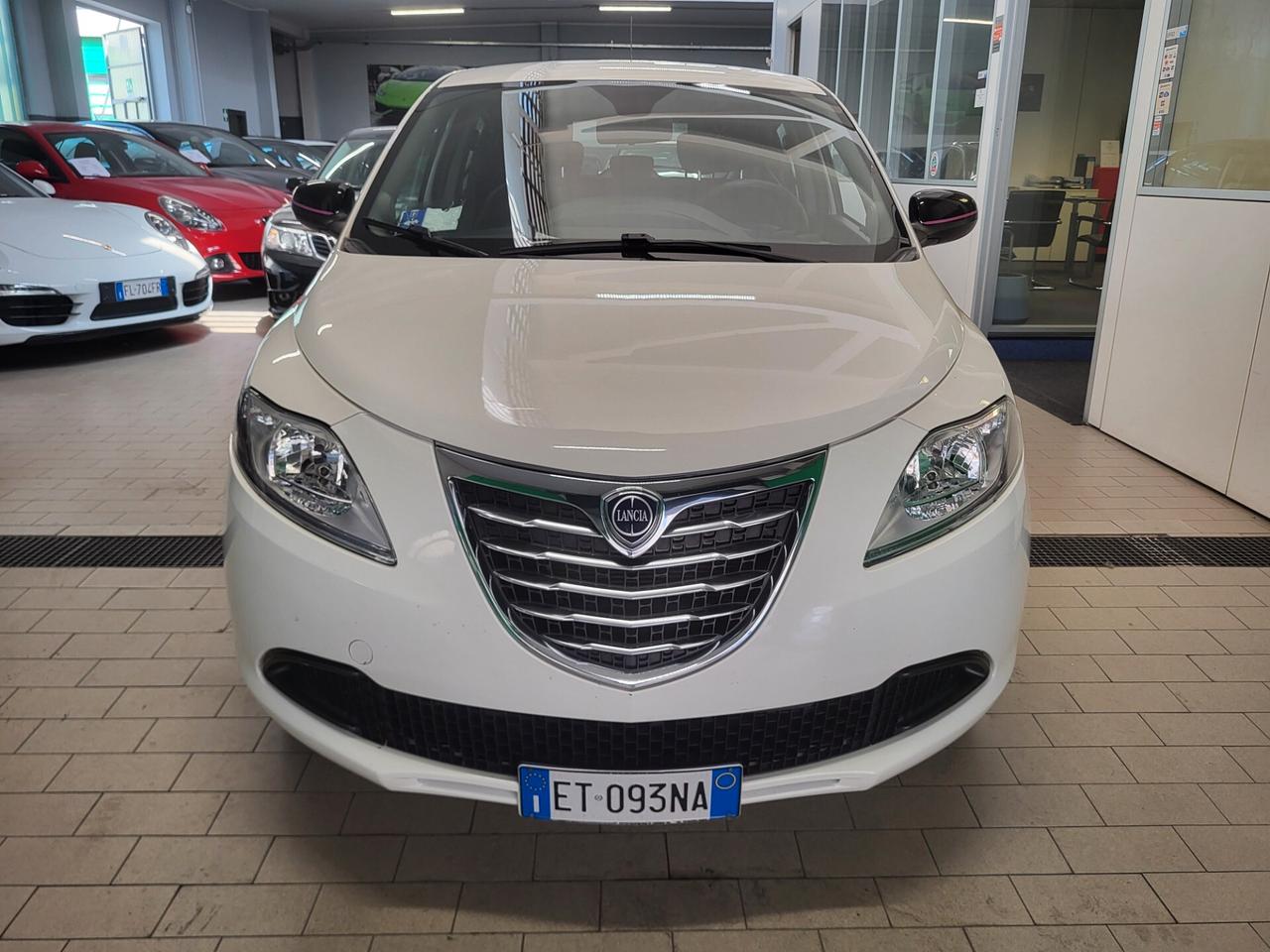 Lancia Ypsilon 1.2 69 CV 5 porte S&S Platinum DISTRIBUZIONE ESEGUITA!! PREZZO REALE!! UNICO PROPRIETARIO!!