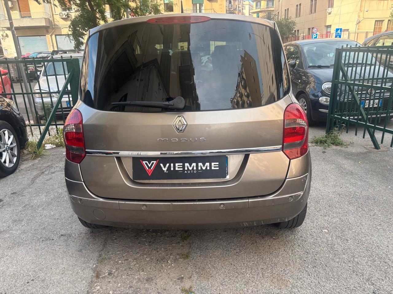 Renault Modus Grand 1.5 dCi 85CV Dynamique