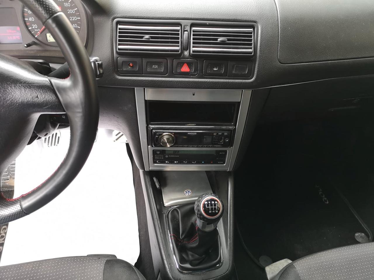 VOLKSWAGEN Golf 1.9 TDI 130 CV 5p.