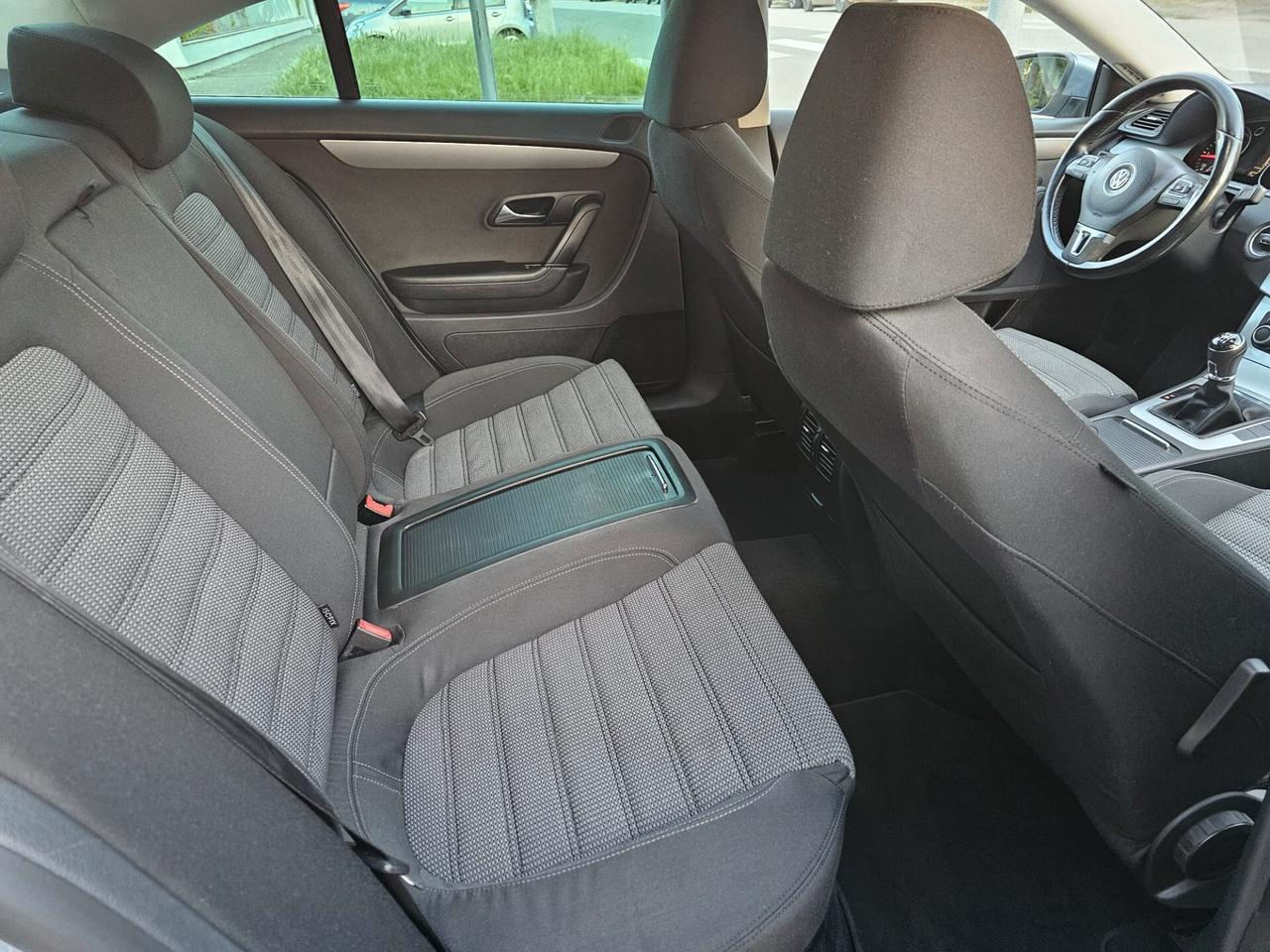 Volkswagen Passat CC 2.0 TDI 140cv DPF*Navi*Tetto*Pdc*